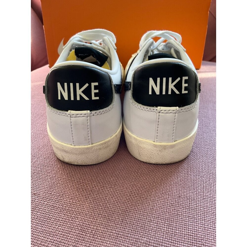 Nike Blazer Low '77 Sneakers in White Black Sail 8.5 with box Womens Athletic - Picture 12 of 17